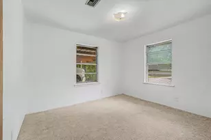 101 Oak St, Dayton, TX 77535 - Photo 14