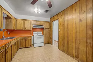 101 Oak St, Dayton, TX 77535 - Photo 26