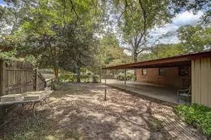 101 Oak St, Dayton, TX 77535 - Photo 34