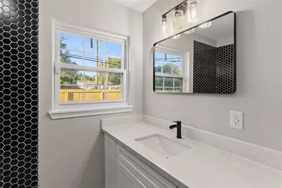 820 18th Avenue N, Texas City, TX 77590 - Photo 22