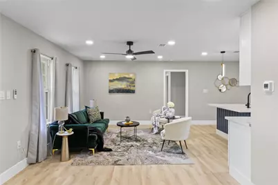 820 18th Avenue N, Texas City, TX 77590 - Photo 8