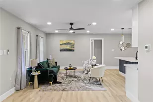 820 18th Ave N, Texas City, TX 77590 - Photo 8