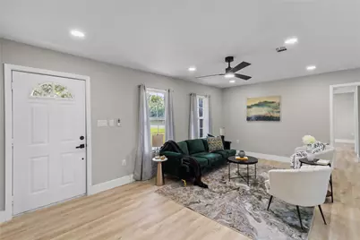 820 18th Avenue N, Texas City, TX 77590 - Photo 4