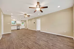 1708 and 1702 Sycamore Ave, Bay City, TX 77414 - Photo 8