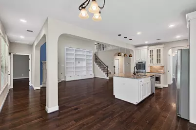 31 Whispering Thicket Place, The Woodlands, TX 77375 - Photo 18
