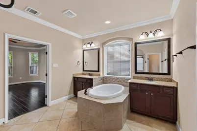 31 Whispering Thicket Place, The Woodlands, TX 77375 - Photo 22
