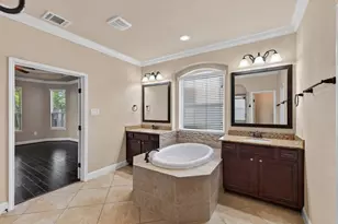 31 Whispering Thicket Pl, The Woodlands, TX 77375 - Photo 22