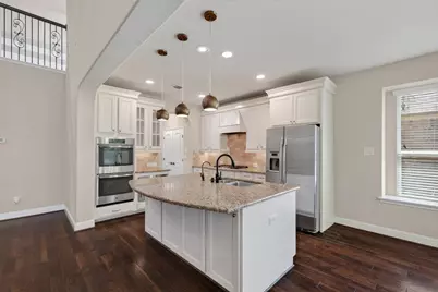 31 Whispering Thicket Place, The Woodlands, TX 77375 - Photo 14