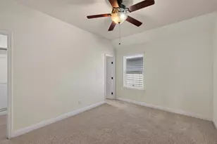 31 Whispering Thicket Pl, The Woodlands, TX 77375 - Photo 36