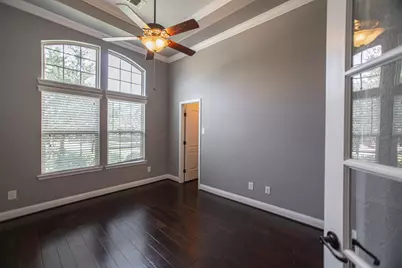 31 Whispering Thicket Place, The Woodlands, TX 77375 - Photo 4