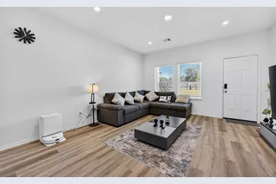 1702 Legacy Hills Drive, Houston, TX 77067 - Photo 10