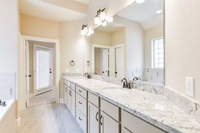 18721 Egret Oaks Lane, Webster, TX 77058 - Photo 22