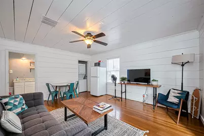 2163 University Boulevard, Houston, TX 77030 - Photo 1