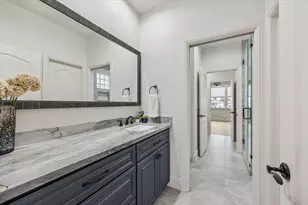 529 Southport Ln, Kemah, TX 77565 - Photo 38
