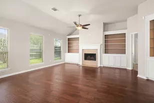 3715 Crescent Dr, Pearland, TX 77584 - Photo 14