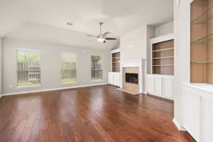 3715 Crescent Dr, Pearland, TX 77584 - Photo 10