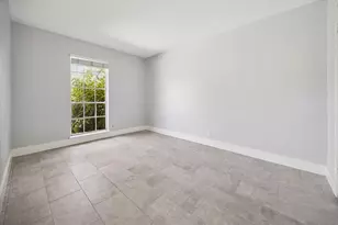 9407 Meadowbriar Ln, Houston, TX 77063 - Photo 20