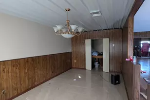 5711 Doolittle Blvd, Houston, TX 77033 - Photo 6