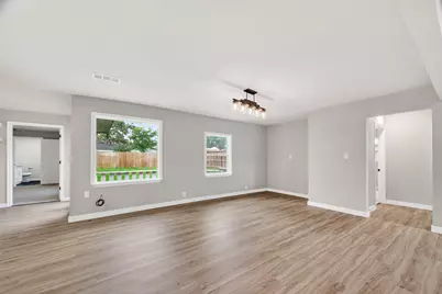 5210 Verdome Lane, Houston, TX 77092 - Photo 10