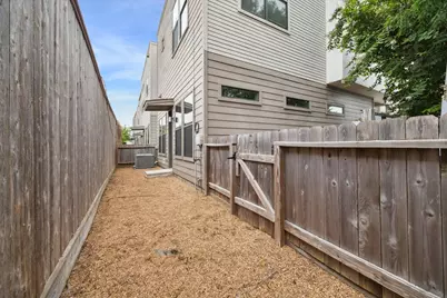 614 Thornton Road #G, Houston, TX 77018 - Photo 18