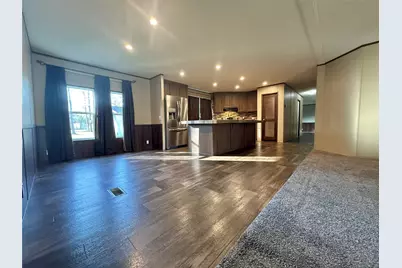 975 Roberts, Vidor, TX 77662 - Photo 6