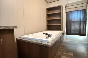 975 Roberts, Vidor, TX 77662 - Photo 16