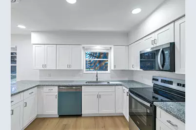 5619 Effingham Drive, Houston, TX 77035 - Photo 12