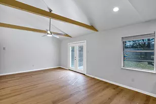 5619 Effingham Dr, Houston, TX 77035 - Photo 6