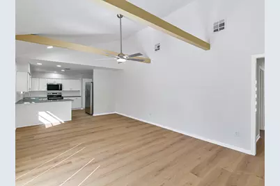 5619 Effingham Drive, Houston, TX 77035 - Photo 10