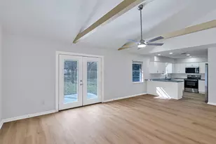 5619 Effingham Dr, Houston, TX 77035 - Photo 8