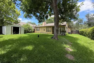 3930 Millrock Cir, Sugar Land, TX 77479 - Photo 18