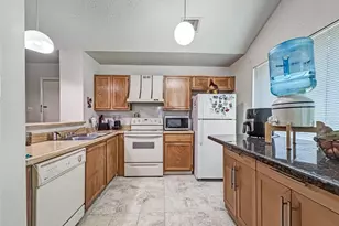 3930 Millrock Cir, Sugar Land, TX 77479 - Photo 6