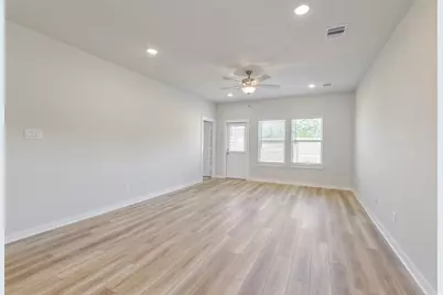 127 West Canopy Crossing Circle, Conroe, TX 77301 - Photo 16