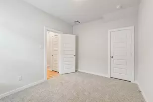 127 W Canopy Xing Cir, Conroe, TX 77301 - Photo 30