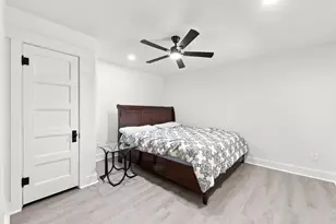 902 Post Oak St, Hearne, TX 77859 - Photo 12