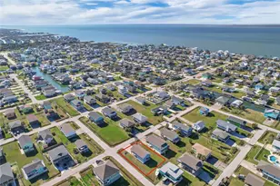 4023 Grayson Dr, Galveston, TX 77554 - Photo 34