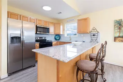 4023 Grayson Dr, Galveston, TX 77554 - Photo 12