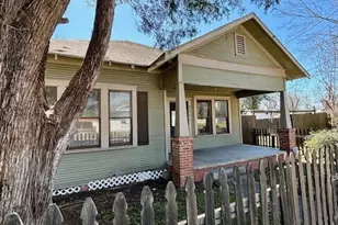 211 E Phillips St, Conroe, TX 77301 - Photo 1