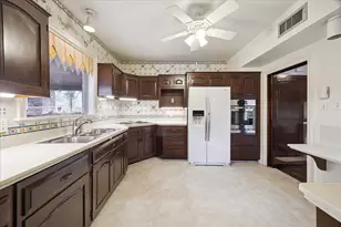 2345 Blue Bonnet Blvd, Houston, TX 77030 - Photo 18