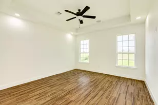 2138 Twin Lakes Blvd, West Columbia, TX 77486 - Photo 16