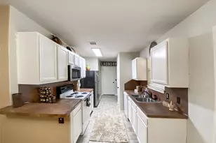 254 E Sunset Dr, Onalaska, TX 77360 - Photo 8