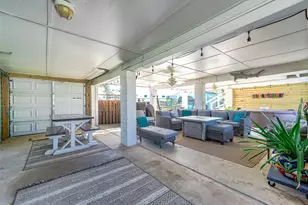 325 Ling St, Bayou Vista, TX 77563 - Photo 16