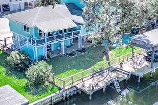 325 Ling St, Bayou Vista, TX 77563 - Photo 2