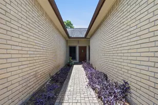 2914 Cottonfield Way, Sugar Land, TX 77479 - Photo 2