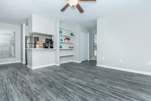 1111 W Main St, League City, TX 77573 - Photo 38