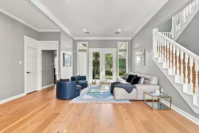 22 Hillside View Place, The Woodlands, TX 77381 - Photo 10