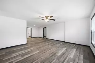 9723 Oldcrest Dr, Stafford, TX 77477 - Photo 6