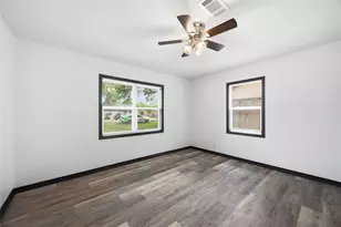 9723 Oldcrest Dr, Stafford, TX 77477 - Photo 16
