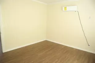 2689 County Rd 32, Angleton, TX 77515 - Photo 14