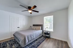 5906 Hilary St, Houston, TX 77026 - Photo 32